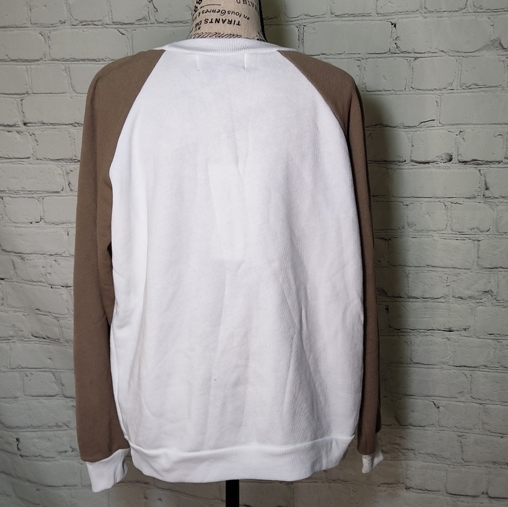 WILDFOX White Wake me at Sundown Crew Neck Sweatshirt worn once.too small. - Picture 4 of 8